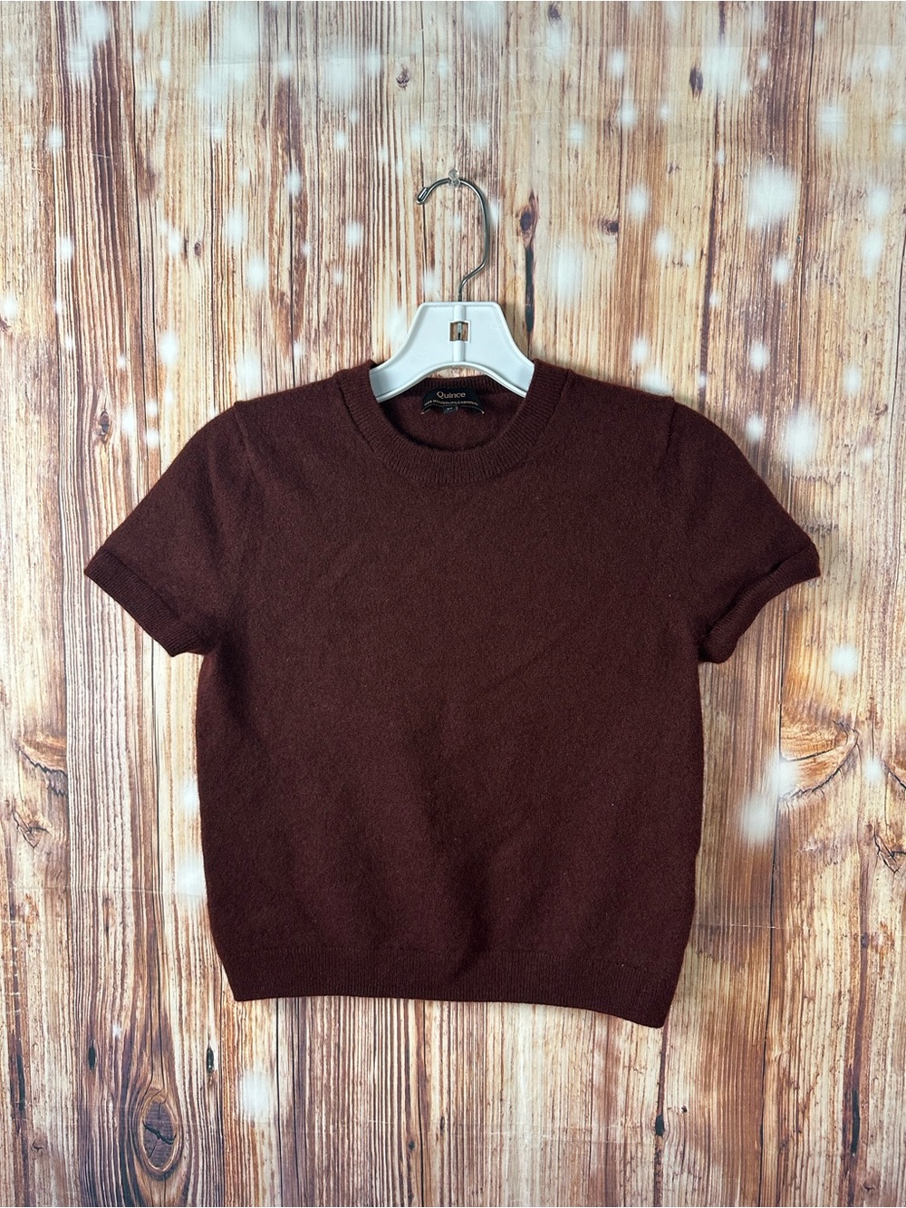 Quince Short Sleeve Cashmere Tee Size Small
Brown/Burgundy 100% Cashmere